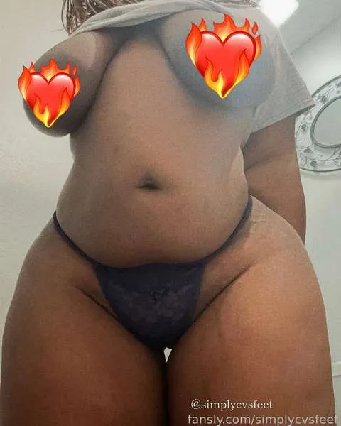 @simplycvsfeet