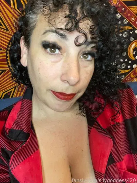 @sllygoddess420