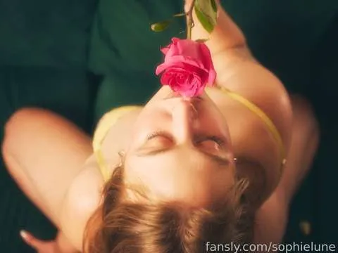 @sophielune