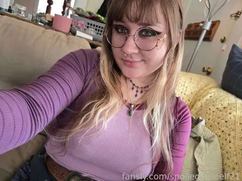 @spoiledlittleelf21