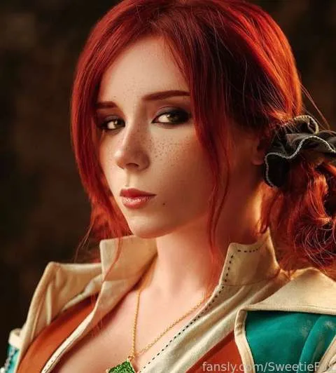 @SweetieFox