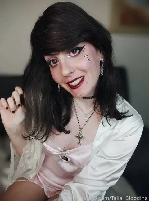 @Talia_Bloodina