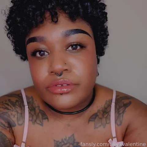 @tillyxvalentine