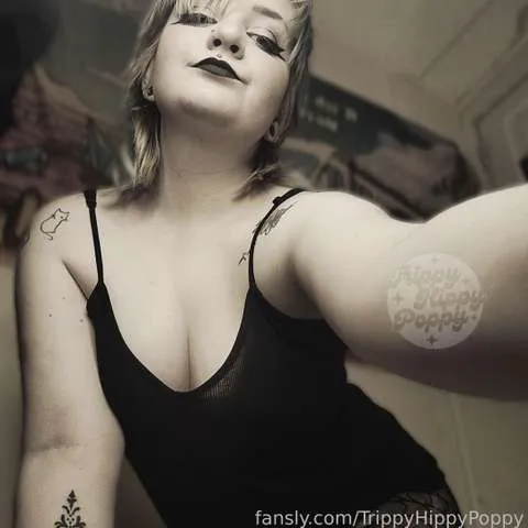 @TrippyHippyPoppy