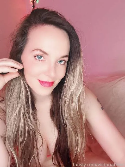 @victoriabriar