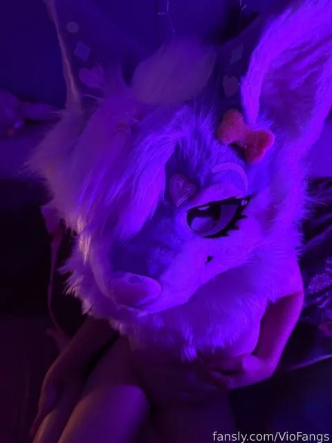 @VioFangs