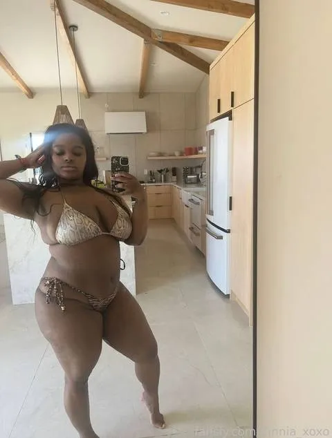 @Zinnia_xoxo