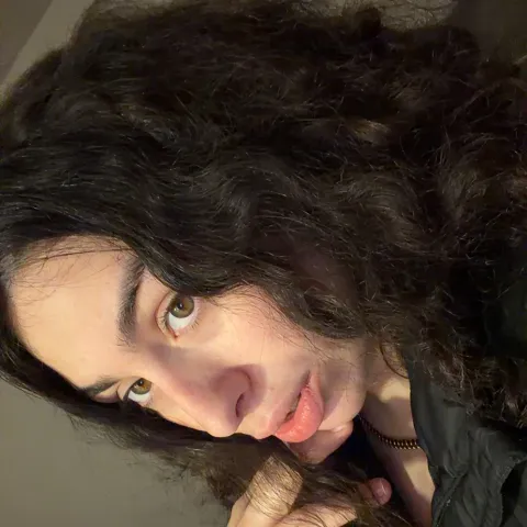 @alizarose