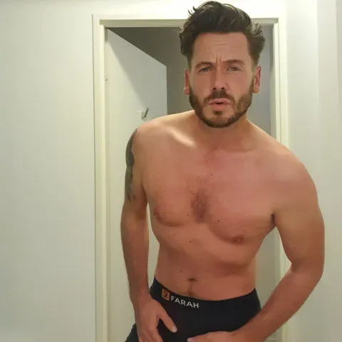 @allaboutlyon