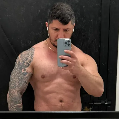 @alphaboy