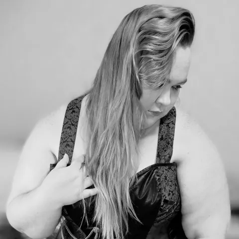 @alternative-sassy