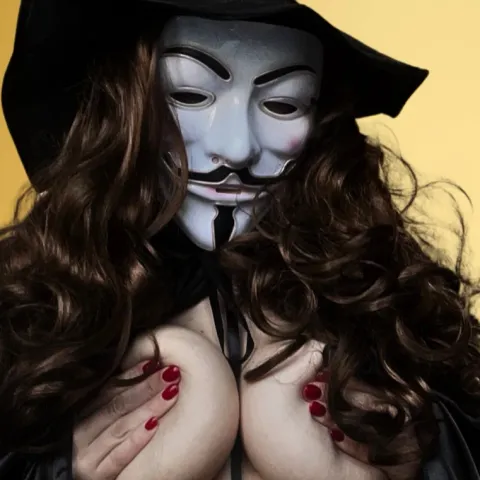 @anonymous-lady