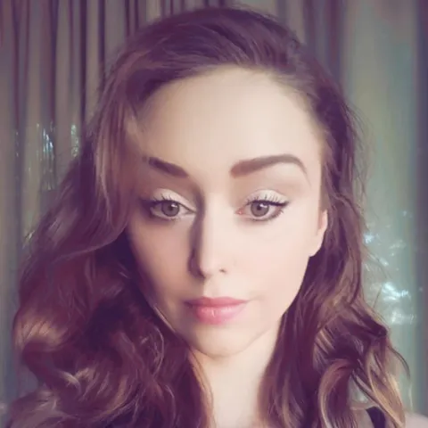 @ariana-27