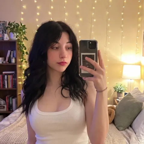@ariannavarez