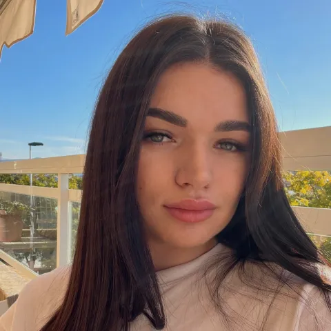 @ariaskye
