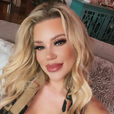 @ashleykrystle