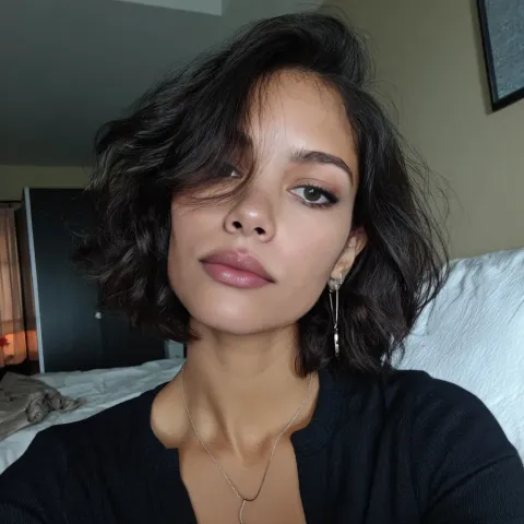 @bellasworld