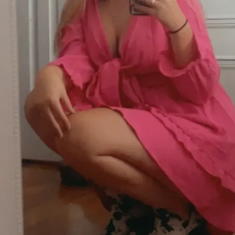 @blonde_bunny2