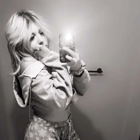 @blondegirltay