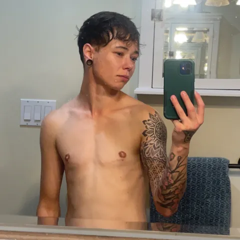 @bottombitchboy