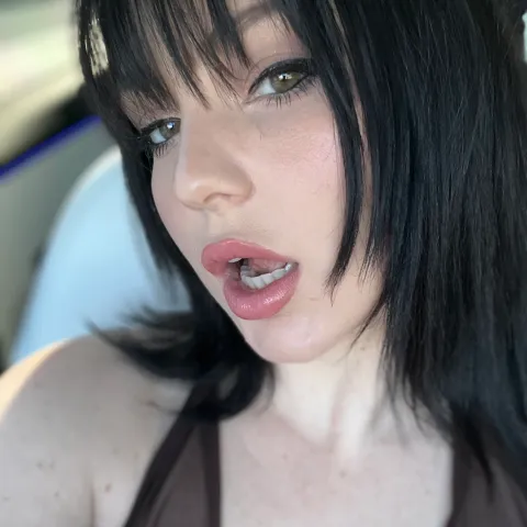 @brattaxlana