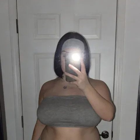 @bustyfreya