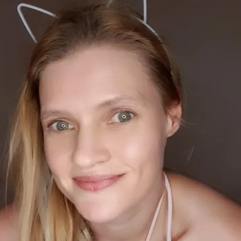 @c_h_e_l_s_e_a
