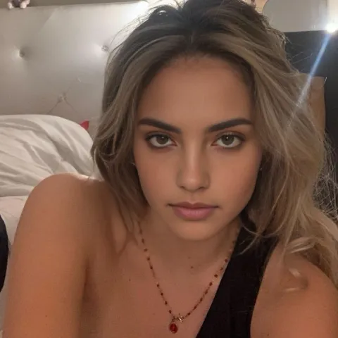 @celia.drcy