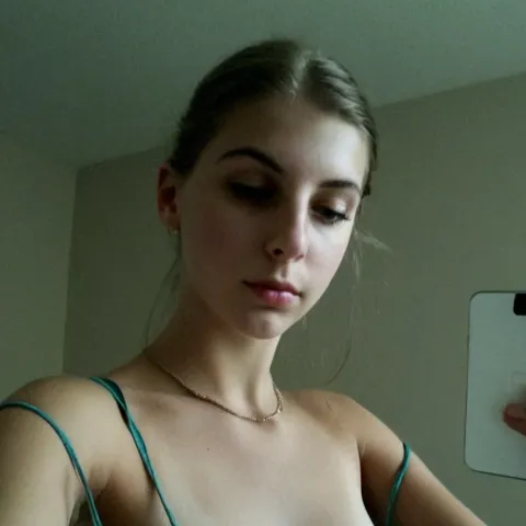 @chloevalle