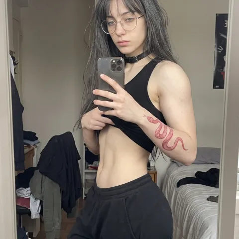 @chloevancefit