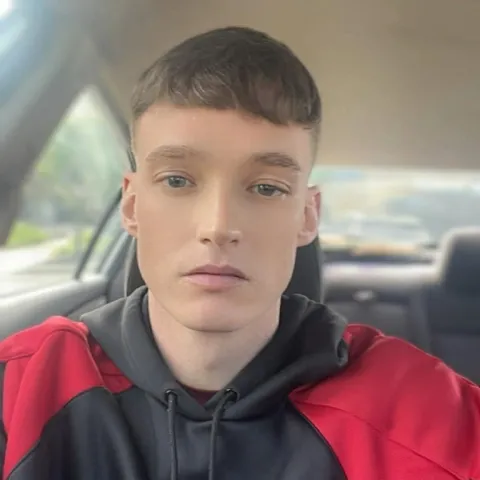 @daddydes1992