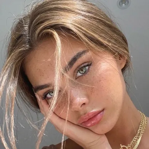@elenabeckett