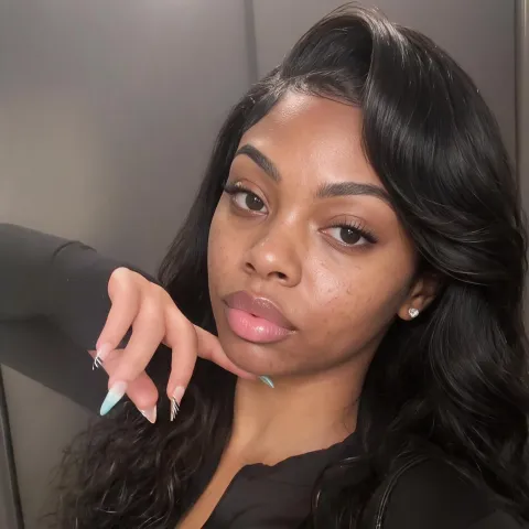 @ellasanae