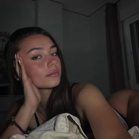 @ellaviktoria