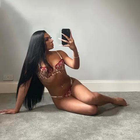@emilyivyx