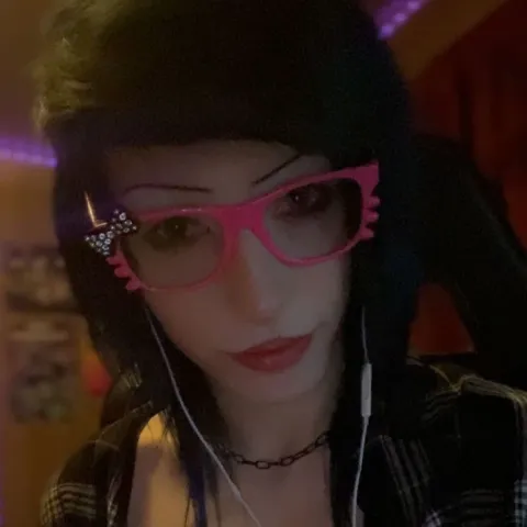 @estellabliss