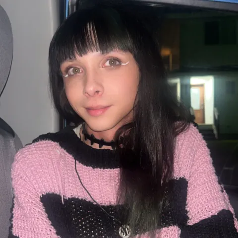 @freyaandrea