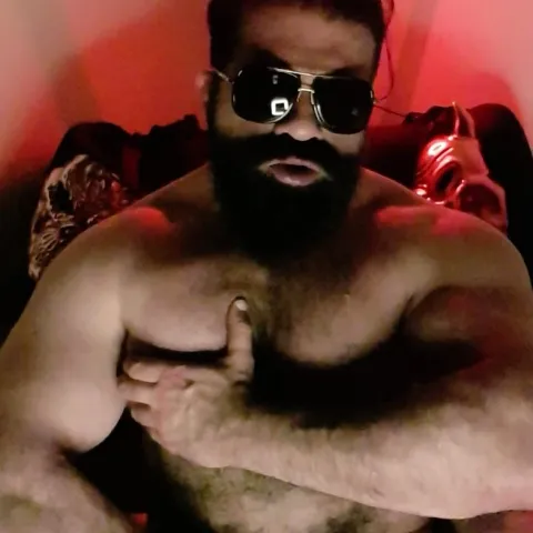 @gabeen_tom_69