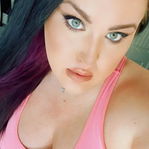 @hotbrunette