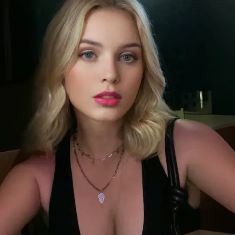 @isabella-candy69