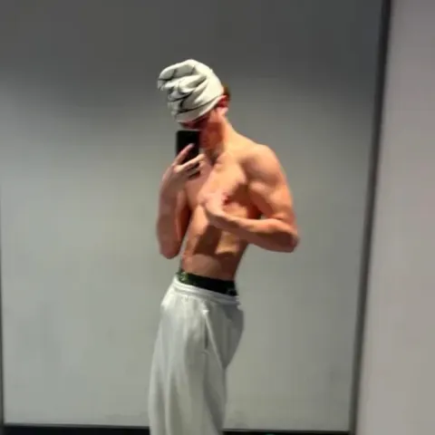 @itscaidennn