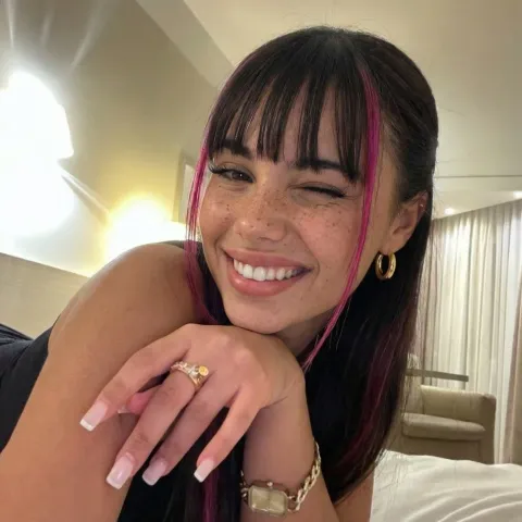 @itsclaravarela