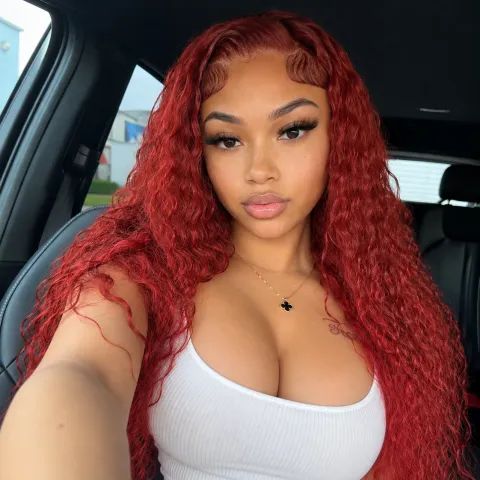 @itskylaamour