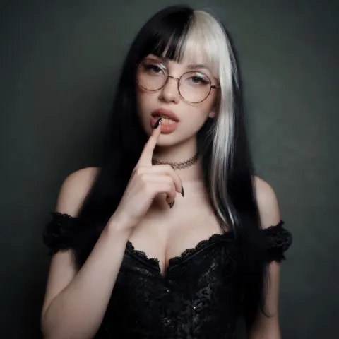 @itsvelvetsin
