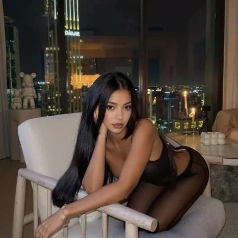 @kyliesynclair