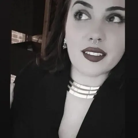 @momkarlabbwfit