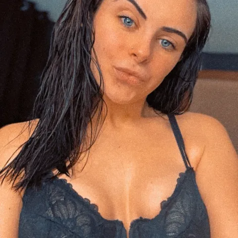 @therealtoriann