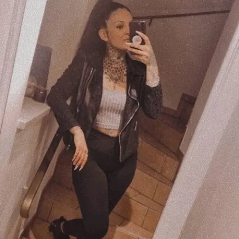@_pocahontas_