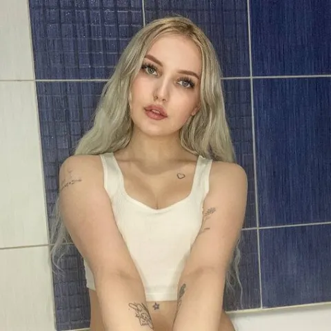 @blondiebabee