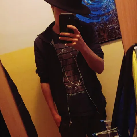 @dh9